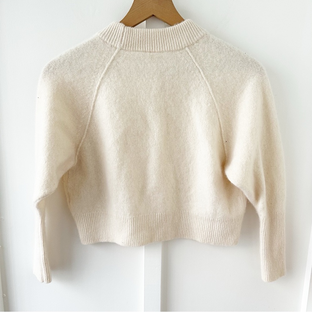 ARITZIA BABATON cream luxe cashmere crew sweater - Picture 3 of 5
